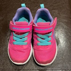 Skechers toddler size 8 running shoes